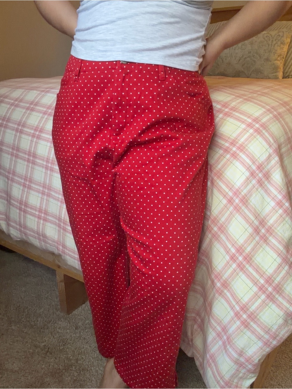 Vintage Y2K Villager Liz Claiborne Red Polka Dot Capri Pants